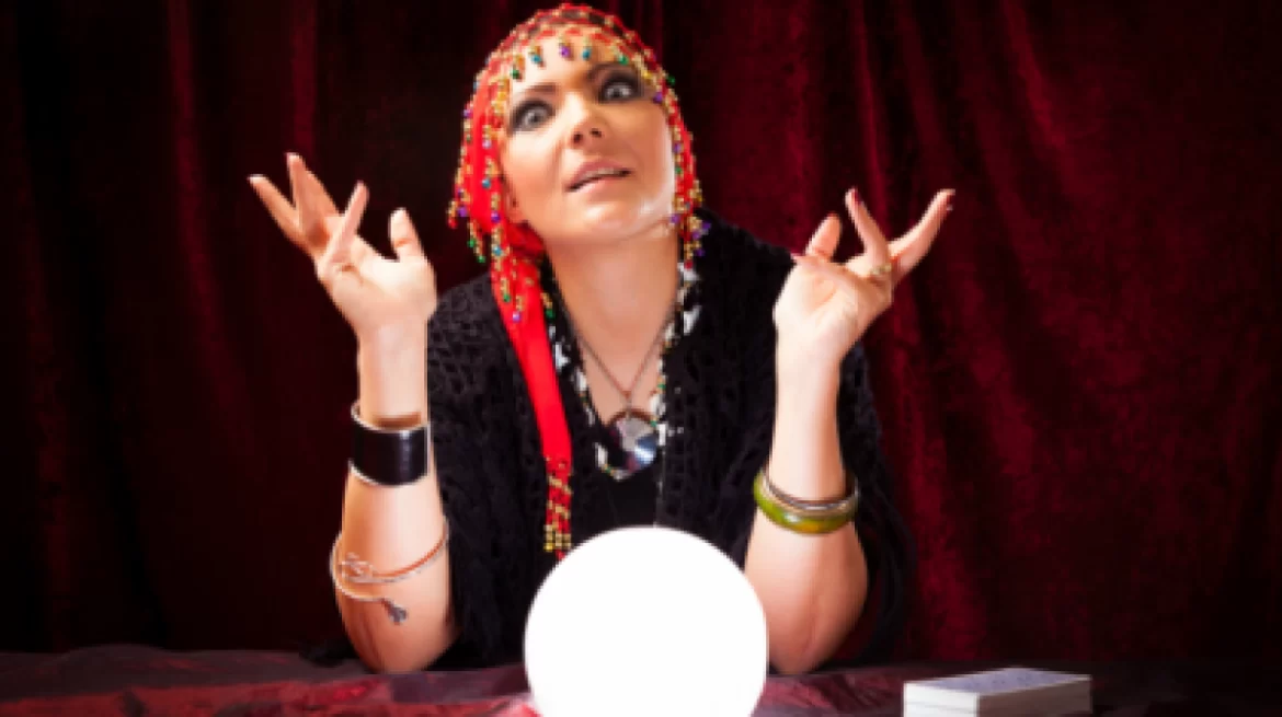 Looking for best fortune tellers at your place