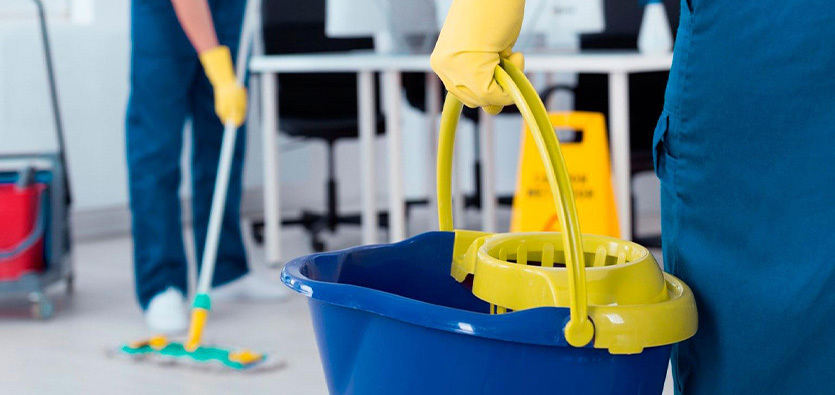 What are the things you must know before you hire a professional commercial cleaning service?